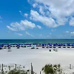 Pelican Walk 406